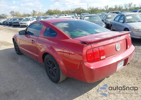 2009 Ford Mustang V6/V6 Premium z USA, uszkodzony, nr VIN 1ZVHT80N395142151